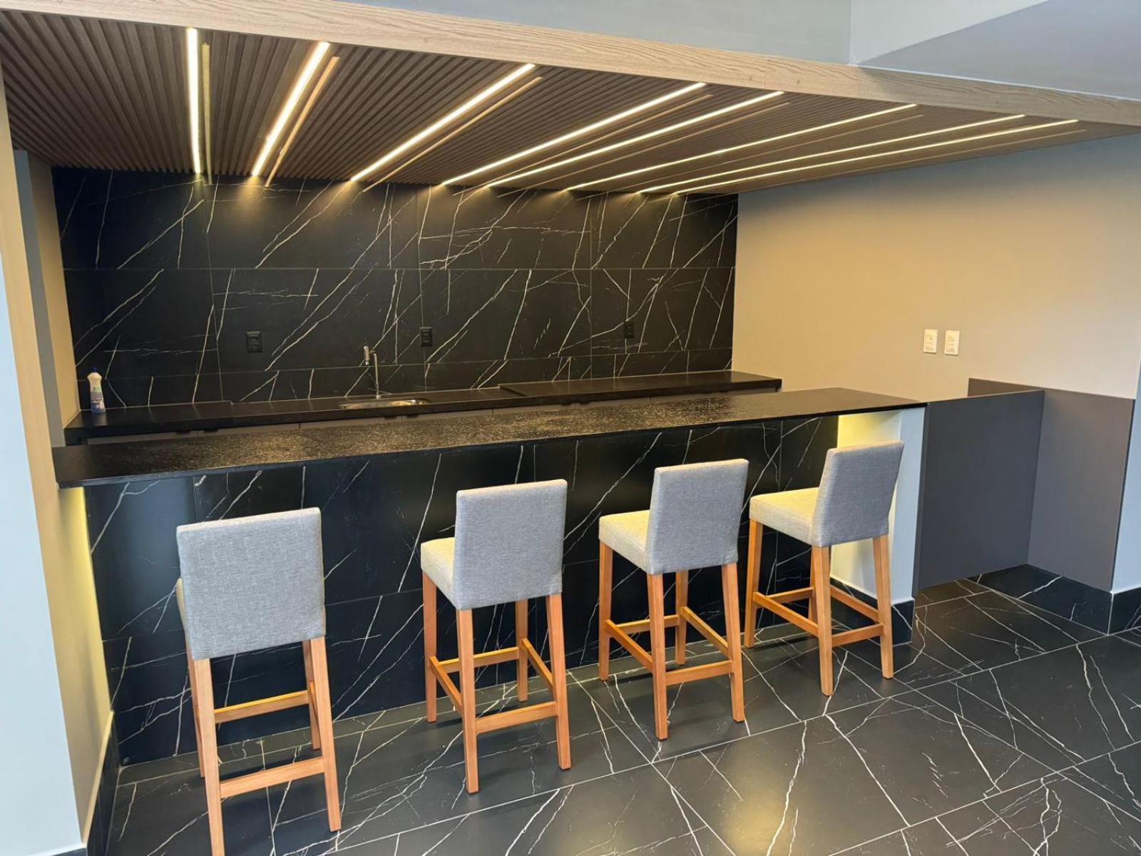 Flat - Legacy Suites — Photos 3